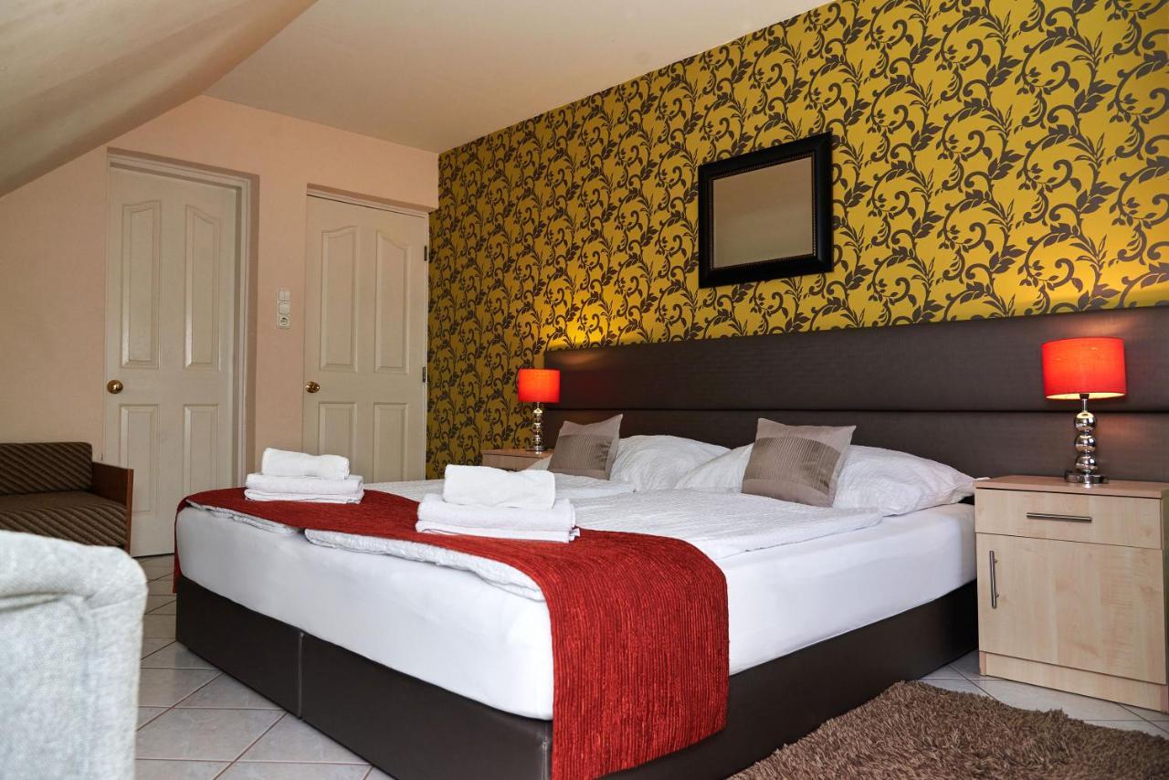 Apartman Brigitte Buekfuerdo Bagian luar foto
