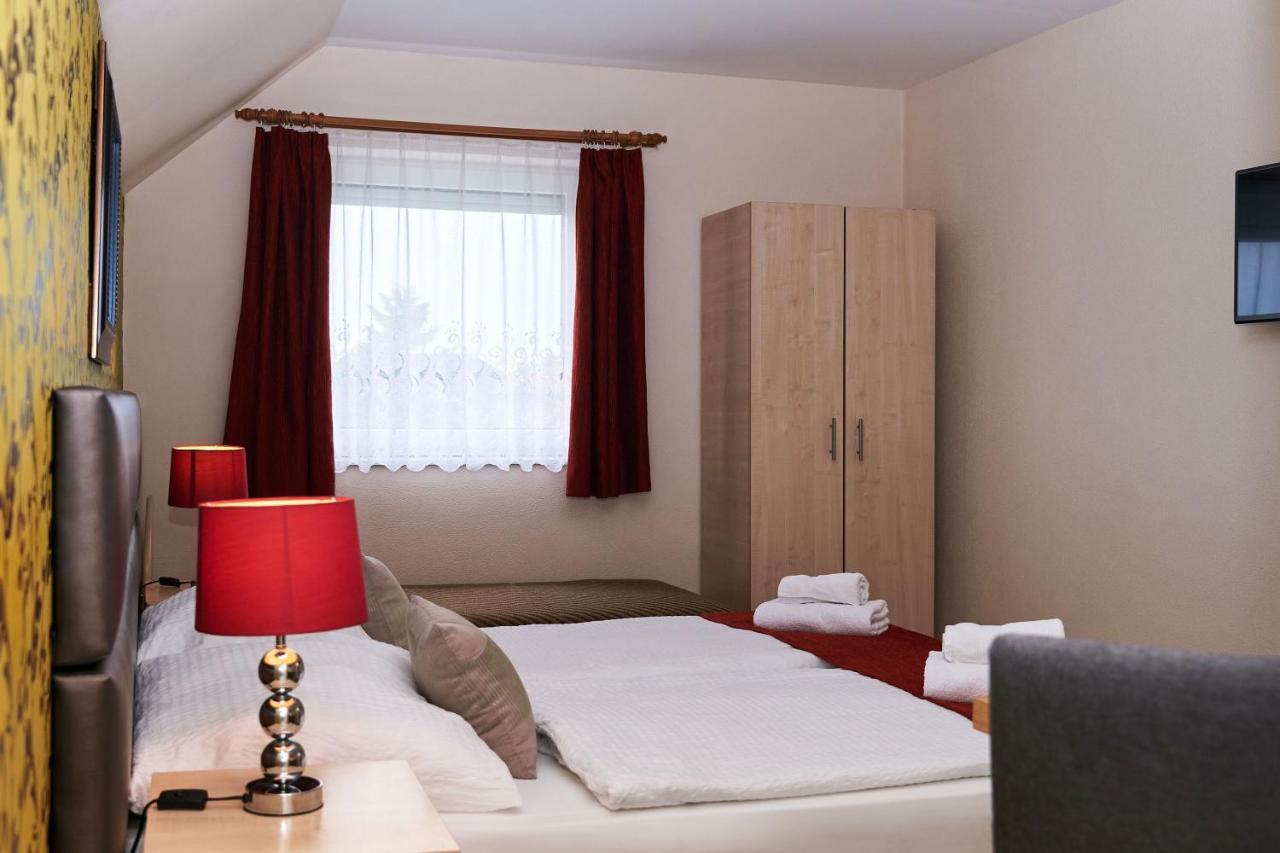 Apartman Brigitte Buekfuerdo Bagian luar foto
