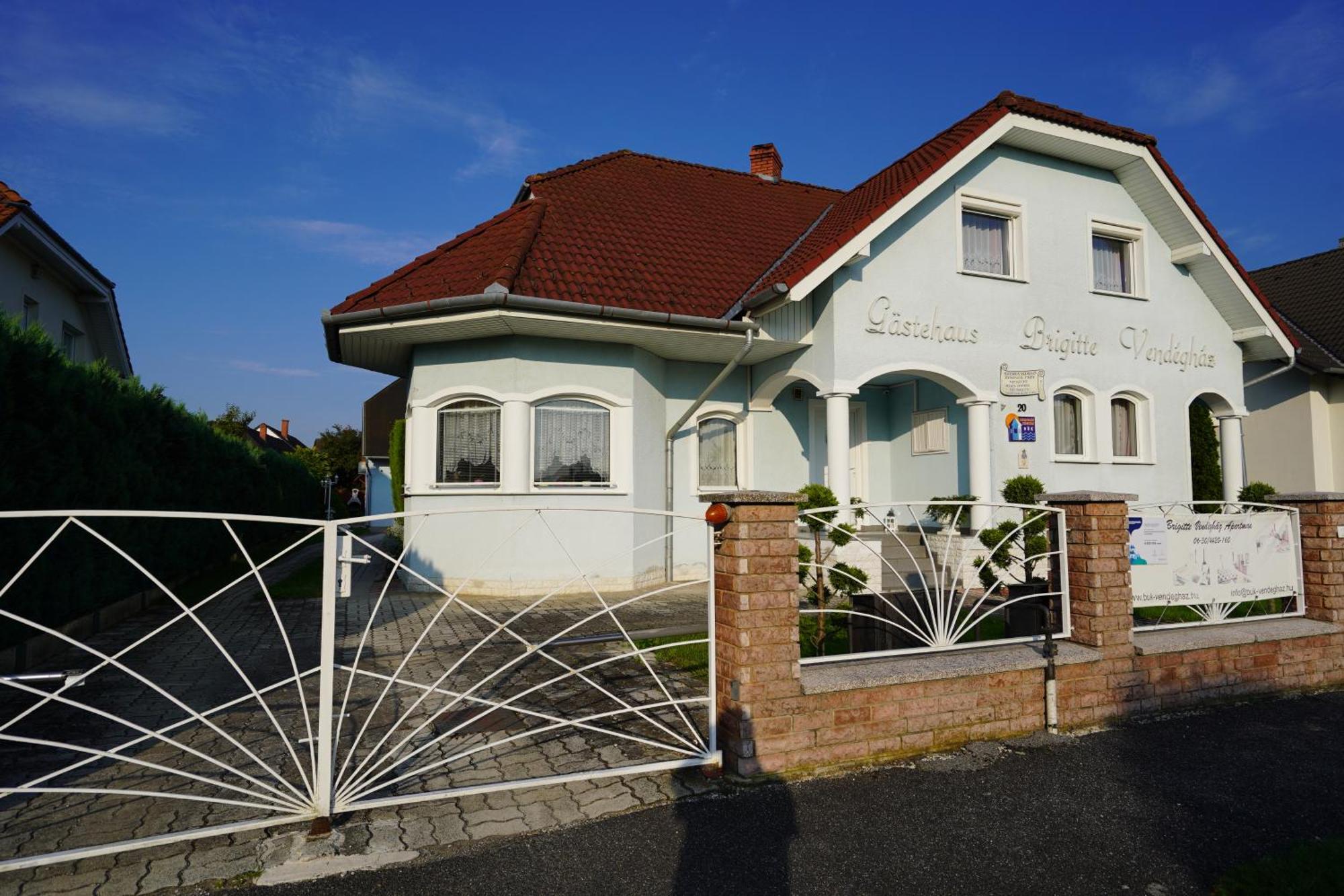 Apartman Brigitte Buekfuerdo Bagian luar foto