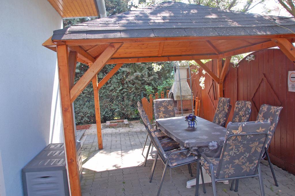 Apartman Brigitte Buekfuerdo Bagian luar foto